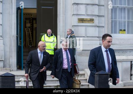 Londres, 31st mars 2022. Michael Gove, secrétaire d'État à la maison et au gouvernement local, et Nadhim Zahawi, secrétaire à l'éducation, quitte, rencontre du cabinet Banque D'Images