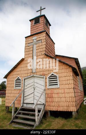 29-01-2020, Chili - l'église en bois de Puyuhuapi, un village le long de la Carretera Austral en Patagonie Banque D'Images