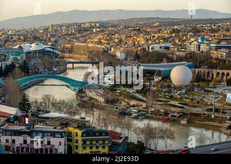 Vue panoramique de Tbilissi (Géorgie). Banque D'Images