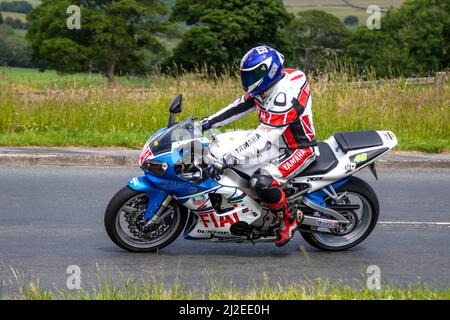 1999 90s années 90 bleu Yamaha YZF-R1 avec décalcomanies de course Banque D'Images