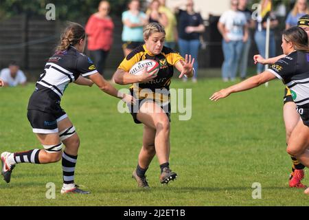 Jenni Scoble (équipe féminine du pays de Galles) en action pour Llandaff Nord Banque D'Images