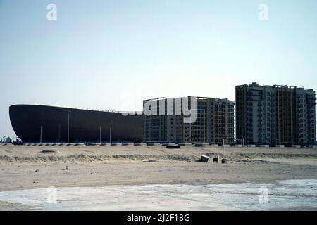 Vue générale du chantier de construction autour du stade Lusail, lieu de la coupe du monde de la FIFA, Qatar 2022. Date de la photo: Vendredi 1 avril 2022. Banque D'Images