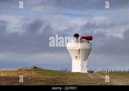 Foghorn au point d'Ayre sur la côte de la mer d'Irlande de l'île de Man Banque D'Images