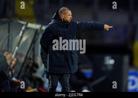 BREDA, PAYS-BAS - AVRIL 1 : entraîneur-chef Johnny Heitinga d'Ajax U21 lors du match néerlandais de Keukenkampioendivisiie entre NAC Breda et Ajax U21 à Rat Verlegh Stadion le 1 avril 2022 à Breda, pays-Bas (photo de Joris Verwijst/Orange Pictures) Banque D'Images