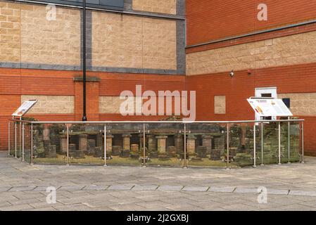 Wigan, Angleterre - Royaume-Uni - 15th mars 2022 : ruines d'une maison de bains romaine à Wigan, Angleterre. Banque D'Images