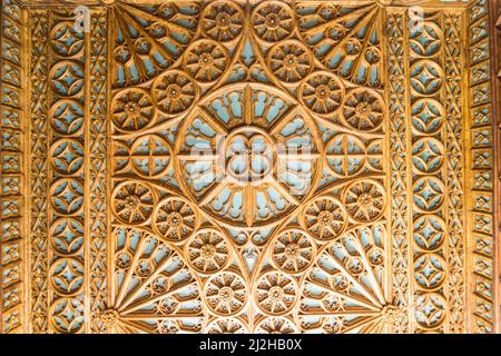 Portugal, Porto, plafond sculpté inÊLivrariaÊLello Banque D'Images