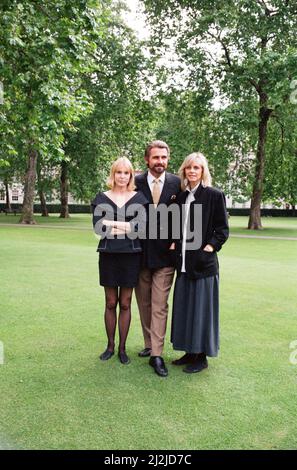 Les stars de « la voix du cœur » à Londres. Victoria Tennant, James Brolin et Lindsay Wagner. 12th juillet 1988. Banque D'Images