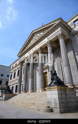 Palacio de las Cortes, siège du Congreso de los Diputados (Congrès des députés) à Mardrid, Espagne. Banque D'Images