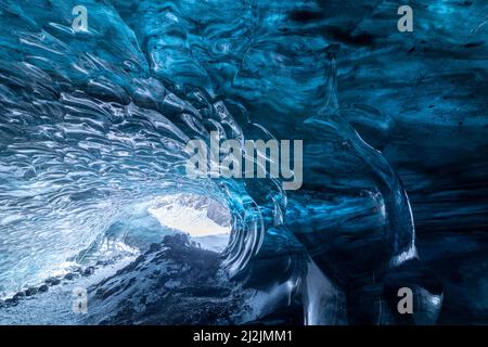 Grotte de glace, Breidamerkurjokull, glacier de Vatnajokull, dans l'est de l'Islande. Banque D'Images