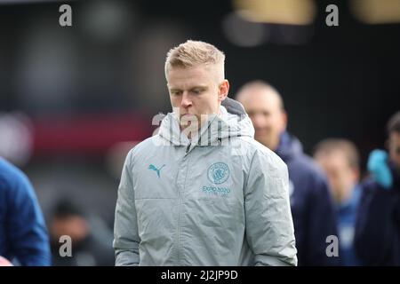 BURNLEY, ROYAUME-UNI. 2nd AVRIL Oleksandr Zinchenko de Manchester City à mi-temps pendant le match de la Premier League entre Burnley et Manchester City à Turf Moor, Burnley, le samedi 2nd avril 2022. (Credit: Pat Scaasi | MI News) Credit: MI News & Sport /Alay Live News Banque D'Images