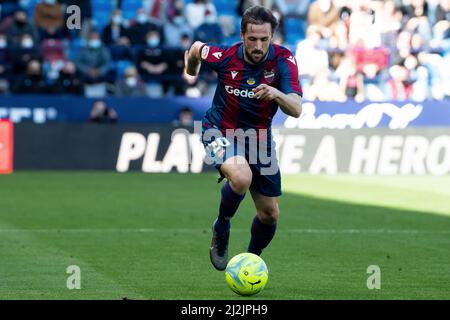 Valence, Espagne, 2 avril 2022. Jorge Miramon, l'avant de Levante Pendant le match de la Liga entre Levante UD et Villarreal CF. Photo de Jose Miguel Fernandez /Alamy Live News ) Banque D'Images