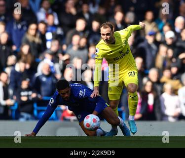 Londres, Royaume-Uni. 2nd avril 2022. Christian Eriksen, de Brentford, lors du match de la Premier League au pont Stamford, Londres. Le crédit photo devrait se lire: David Klein/Sportimage crédit: Sportimage/Alay Live News Banque D'Images