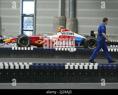 Voitures de Formule 1 au centre de kartcenter à Bispingen, propriété du pilote de course Ralf Schumacher. Banque D'Images