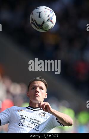 Cardiff, Royaume-Uni. 02nd avril 2022. Hannes Wolf de Swansea City en action. Match de championnat EFL Skybet, Cardiff City et Swansea City au Cardiff City Stadium de Cardiff, pays de Galles, le samedi 2nd avril 2022. Cette image ne peut être utilisée qu'à des fins éditoriales. Utilisation éditoriale uniquement, licence requise pour une utilisation commerciale. Aucune utilisation dans les Paris, les jeux ou les publications d'un seul club/ligue/joueur. photo par Andrew Orchard/Andrew Orchard sports Photography/Alamy Live News crédit: Andrew Orchard sports Photography/Alamy Live News Banque D'Images