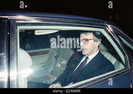 John Major quitte Downing Street le jour où il a été nommé chancelier de l'Échiquier. 26th octobre 1989. Banque D'Images