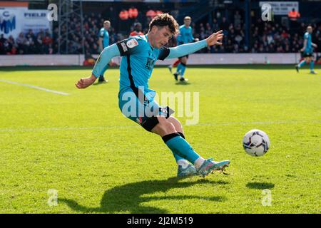 Luton, Royaume-Uni. 02nd avril 2022. DaN McNamara #2 de Millwall en action pendant le match à Luton, Royaume-Uni le 4/2/2022. (Photo de Richard Washbrooke/News Images/Sipa USA) crédit: SIPA USA/Alay Live News Banque D'Images