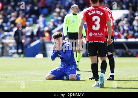 Carles Alena de Getafe réagit lors du match de football de championnat espagnol la Liga entre Getafe CF et RCD Mallorca le 2 avril 2022 au Colisée Alfonso Perez à Getafe, Madrid, Espagne - photo: Oscar J Barroso/DPPI/LiveMedia Banque D'Images