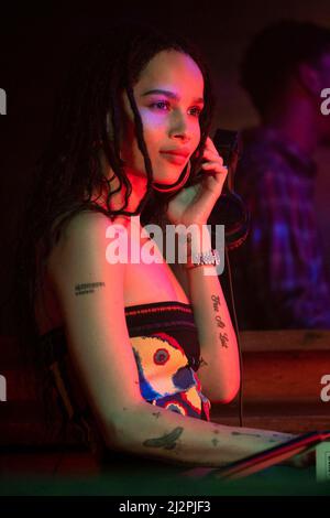 ZOE KRAVITZ en HAUTE FIDÉLITÉ (2020), réalisé par NATASHA LYONNE, JESSE PERETZ et JEFFREY REINER. Crédit : ABC SIGNATURE STUDIOS / Album Banque D'Images