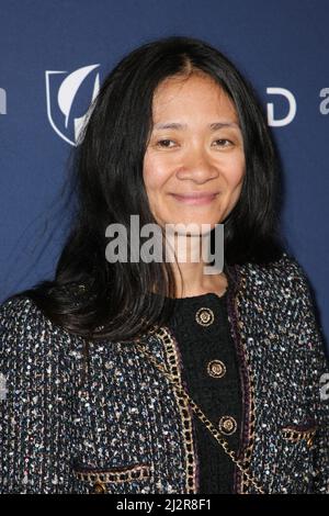 Chloe Zhao participe aux prix annuels des médias GLAAD 33rd le 02 avril 2022 à Beverly Hills, en Californie. Photo: Crash/imageSPACE/Sipa USA Banque D'Images