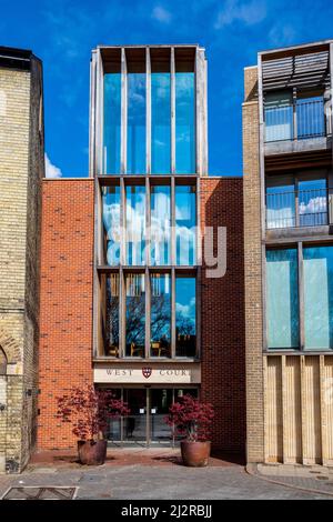 Jesus College de Cambridge - Cour de l'entrée de la nouvelle Cour de l'Auditorium et forum - Cambridge - Architecture architectes - 2017 Níall McLaughlin Banque D'Images