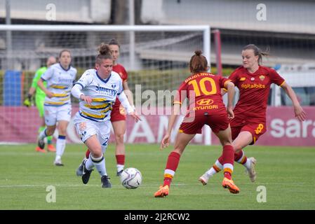 Rome, Italie. 03rd avril 2022. Giulia Mancuso de Hellas Verona pendant le championnat italien de football League A femmes 2021/2022 jour 19 match entre AS Roma Women contre Hellas Verona femmes au stade Tre Fontane le 3 avril 2022, à Rome, Italie (photo de Roberto Bettacchi/Pacific Press/Sipa USA) Credit: SIPA USA/Alay Live News Banque D'Images