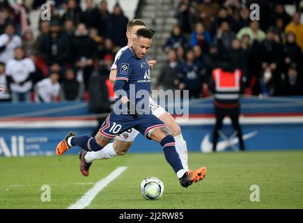 Paris, France. 03rd avril 2022. Neymar Jr de PSG lors du championnat français Ligue 1 match de football entre Paris Saint-Germain (PSG) et FC Lorient le 3 avril 2022 au stade du Parc des Princes à Paris, France - photo Jean Catuffe/DPPI crédit: DPPI Media/Alay Live News Banque D'Images