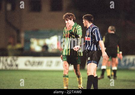 Halifax Town 2 -1 West Bromwich Albion F.C., West Bromwich Albion F.C. Match tenu au Shay. Andy Hunt. 14th novembre 1993. Banque D'Images