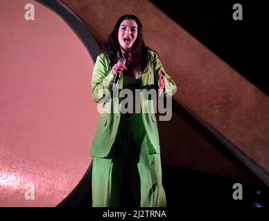 Nashville, États-Unis. 03rd avril 2022. Lorde se présente à l'occasion de sa tournée « Solar Power » au Grand Ole Opry le 3 avril 2022 à Nashville, Tennessee. © Tammie Arroyo/AFF-USA.com crédit: AFF/Alamy Live News Banque D'Images