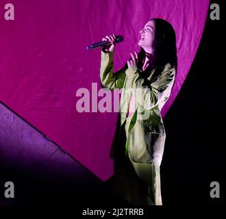 Nashville, États-Unis. 03rd avril 2022. Lorde se présente à l'occasion de sa tournée « Solar Power » au Grand Ole Opry le 3 avril 2022 à Nashville, Tennessee. © Tammie Arroyo/AFF-USA.com crédit: AFF/Alamy Live News Banque D'Images