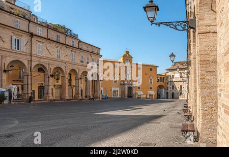 Centre historique de Fermo, Marche, Italie Banque D'Images