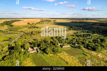 Paysage de l'Upland de Russie centrale. Village de Turayevka, région de Kursk, près de la frontière entre la Russie et l'Ukraine Banque D'Images