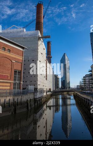 Aménagement immobilier à Chelsea Waterfront lots Road Poewer Station et adjacent Modern Tower West Banque D'Images