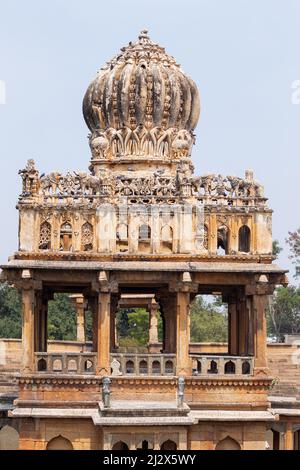 Grand chef-d'œuvre de l'architecture de pierre, Santhebennur Pushkarini, Devangere, Karnataka, Inde construit par Hanumantappa Nayaka un vinaigre local en 16th ce Banque D'Images