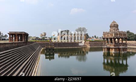 Grand chef-d'œuvre de l'architecture de pierre, Santhebennur Pushkarini, Devangere, Karnataka, Inde construit par Hanumantappa Nayaka un vinaigre local en 16th ce Banque D'Images