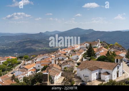 Santa Maria de Marvao, Portugal - 30 mars 2022 : vue sur la vieille ville historique de Marvao Banque D'Images