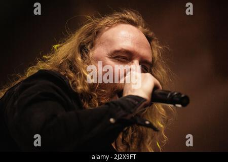 Copenhague, Danemark. 03rd avril 2022. Le groupe suédois de Death Metal Mélodique Dark Tranquility donne un concert à Pumpehuset à Copenhague. Ici, la chanteuse Mikael Stanne est vue en direct sur scène. (Crédit photo : Gonzales photo/Alamy Live News Banque D'Images
