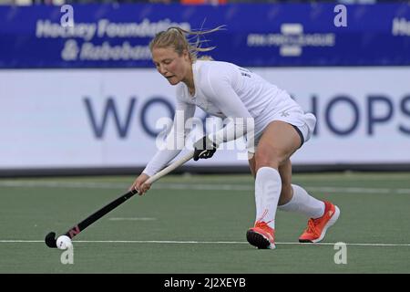 AMSTELVEEN - Ashley Hoffman des femmes de hockey des États-Unis pendant le match de la FIH Pro League entre les pays-Bas et les États-Unis au stade Wagener le 3 avril 2022 à Amstelveen, pays-Bas. ANP | hauteur néerlandaise | Gerrit van Keulen Banque D'Images