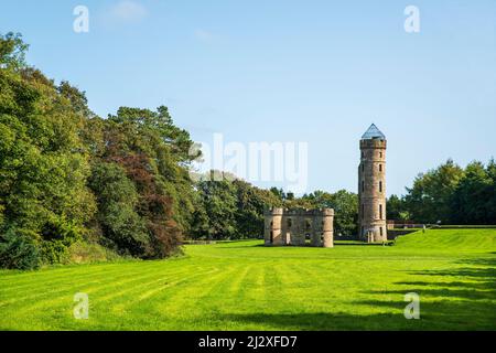 Une vue des ruines du château d'Eglinton près de la ville d'Irvine dans le North Ayrshire, en Écosse. Banque D'Images