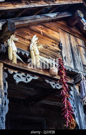 Extérieur de l'ancienne maison géorgienne au printemps Banque D'Images