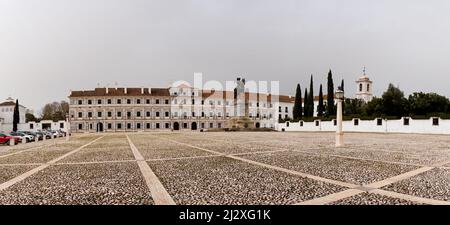 Vila Vicosa, Portugal - 25 mars 2022 : vue panoramique sur le Palais Ducal de la Maison de Braganza Banque D'Images