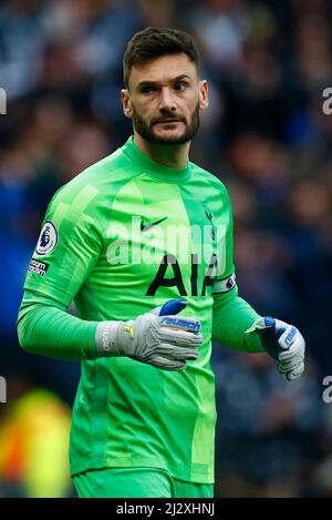 Londres, Angleterre - AVRIL 03 : Hugo Lloris de Tottenham Hotspur pendant la première ligue entre Tottenham Hotspur et Newcastle United à Tottenham Hotspur Banque D'Images