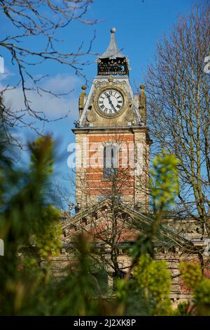 Crewe, Cheshire. Crewe Market Hall, classé grade II, à Memorial Square Banque D'Images