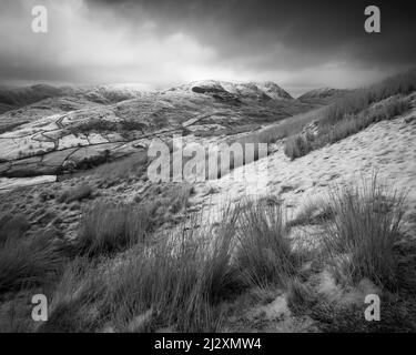 Scandale est tombé de la pente ouest de Wansfell dans le parc national de Lake District, Cumbria, Angleterre. Banque D'Images