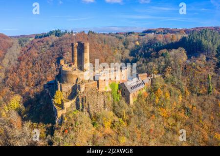 Vue aérienne de l'Ehrenbourg près de Brodenbach, Moselle, Rhénanie-Palatinat, Allemagne Banque D'Images