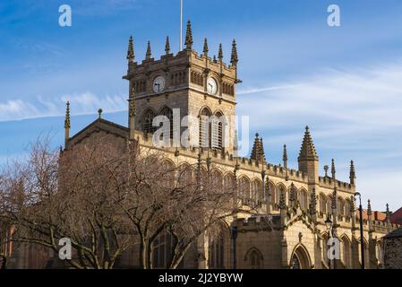 Extérieur de l'église paroissiale de Wigan, construite en 1781, le matin du printemps. Wigan, Angleterre. Banque D'Images