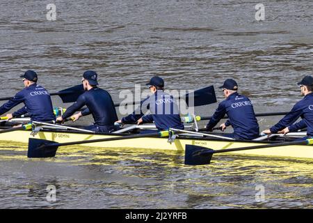 Course de bateaux Oxford Cambridge 2022 Banque D'Images