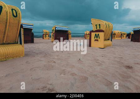 Enregistrement de la plage dans la zone de loisirs et de vacances Cruxhaven sur la mer du Nord au début de l'automne, Cruxhaven, Basse-Saxe, Allemagne. Banque D'Images