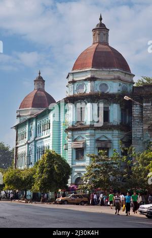 Myanmar, Birmanie, Yangon. Bâtiment des banques de l'ère coloniale. Banque D'Images