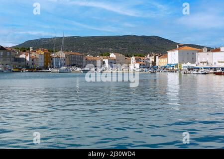 Ville de Cres; île de Cres; port; bateaux de pêche; maisons de capitaine Banque D'Images