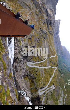 Route de montagne Trollstigen, Norvège Banque D'Images